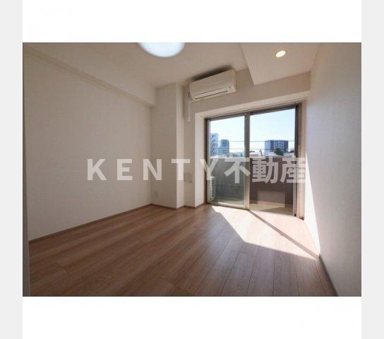 居室・リビング　こちらの居間で趣味の時間をお楽しみください