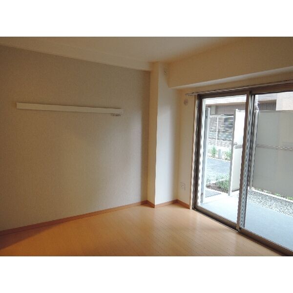 居室・リビング　エアコン付きで初期費用を抑えたい方にもおすすめです。