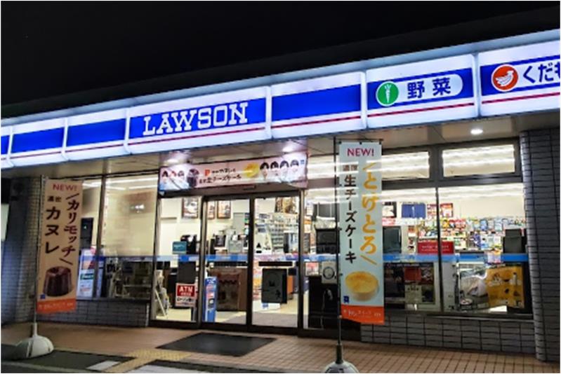 コンビニ　ローソン 八尾美園町四丁目店（コンビニ）まで373m