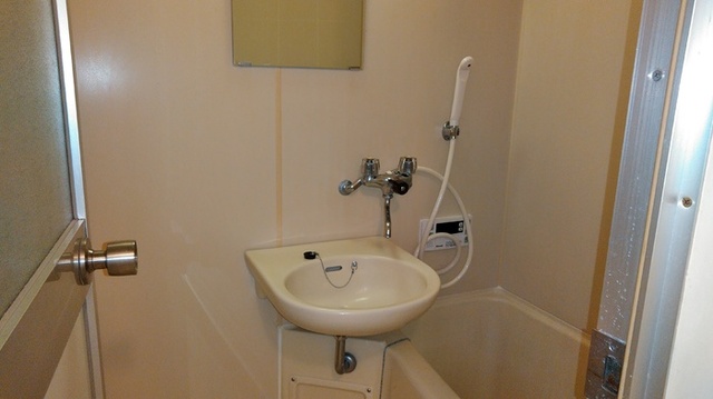 洗面設備　浴室