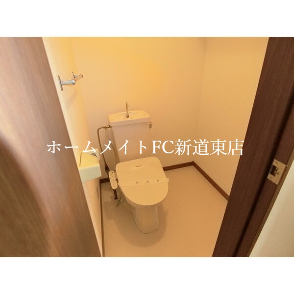 トイレ　トイレ