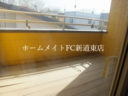 バルコニー　ベランダ