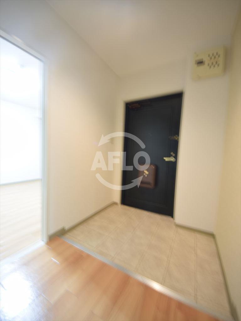 玄関　メゾンエトワール　玄関