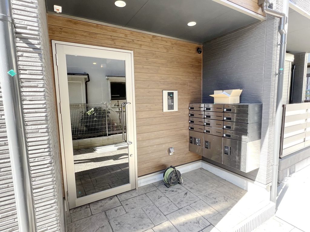 エントランス　エントランス