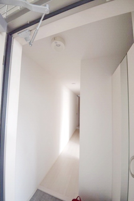 玄関　※別棟同じ間取りのお写真