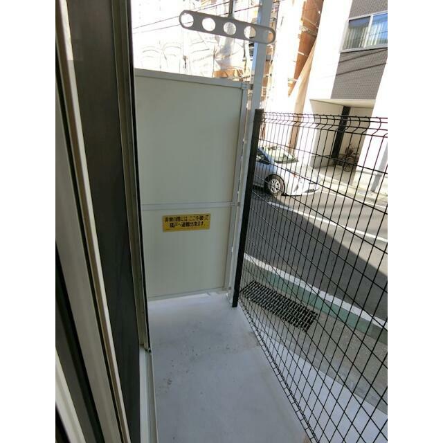 バルコニー　テラス付！