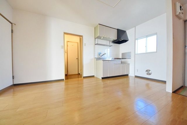 居室・リビング　リビング