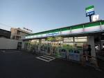 コンビニ　ファミリーマート 名南本地通三丁目店（コンビニ）まで75m