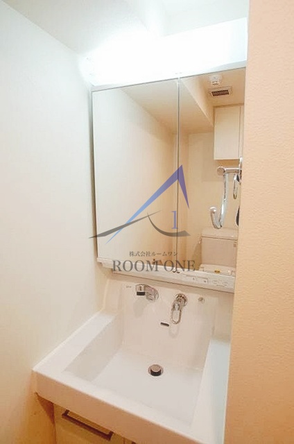 洗面設備　洗面台です。