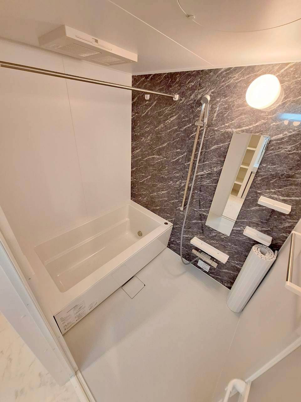 バス・シャワールーム　日々の疲れを癒すお風呂付です