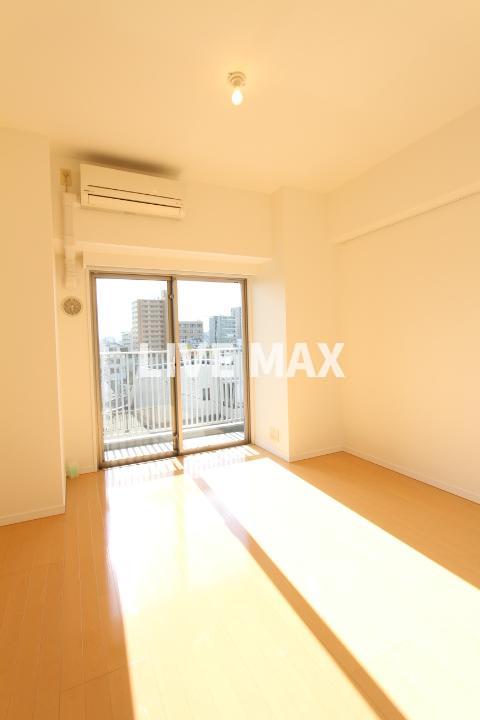 居室・リビング　※別号室参考写真