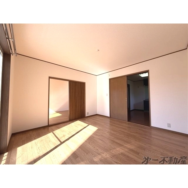 建物外観　洋室