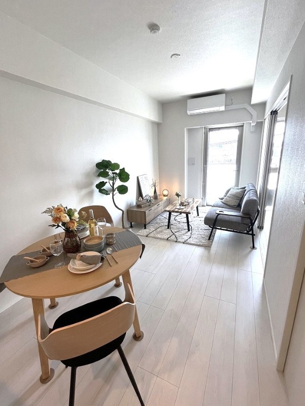 居室・リビング　同一仕様写真(モデルルーム)