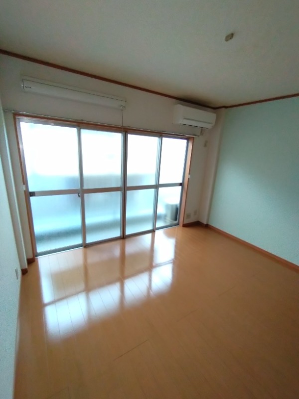 居室・リビング　別部屋参考写真