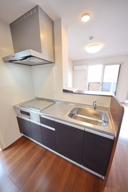 キッチン　IH３口システムキッチン