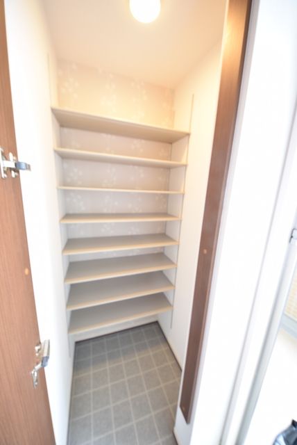 玄関　シューズインクローゼット