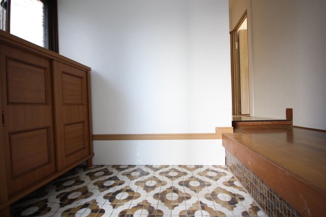 玄関　シューズボックス付きの玄関です★