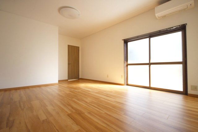 居室・リビング　広いリビング☆