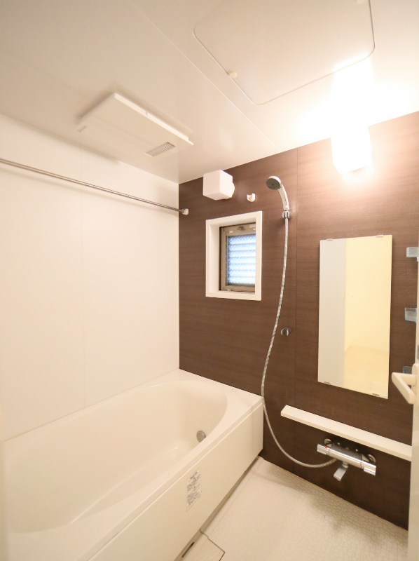 バス・シャワールーム　バスルーム