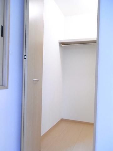 収納　ウォークインクローゼット