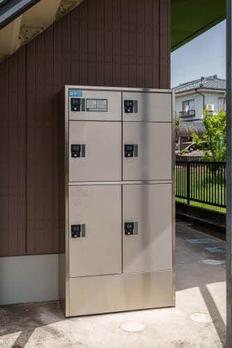 建物外観　宅配ボックス