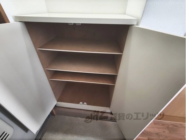 収納　下駄箱