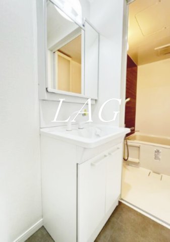 洗面設備　洗面台です。