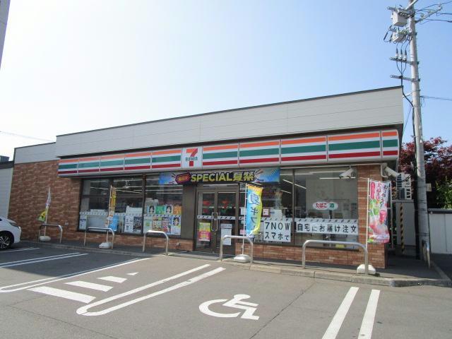 コンビニ　セブンイレブン釧路川上町店（コンビニ）まで519m