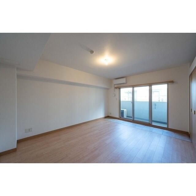 居室・リビング　※別部屋参考写真