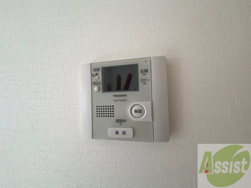 セキュリティ　ＴＶモニター付インターホンです。来客者の顔が見えるので安心！