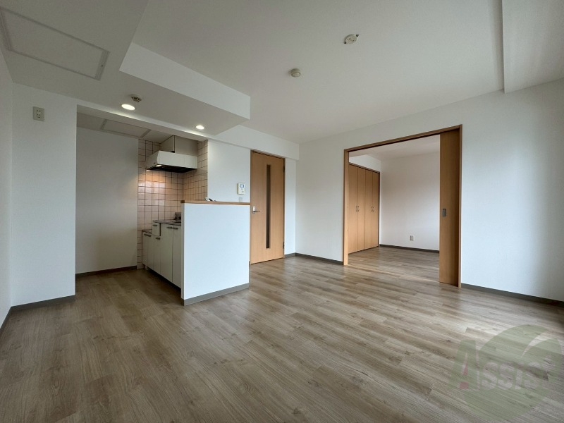 居室・リビング　広くてきれいなリビングです！快適に過ごせそうですね。