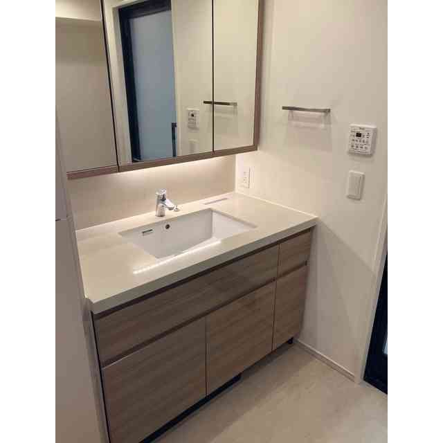 洗面設備　☆嬉しい独立洗面台☆