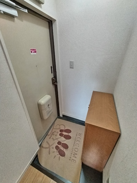 玄関　広々とした玄関です♪