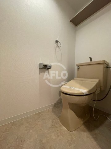 トイレ　ベルメゾン堺　温水洗浄便座