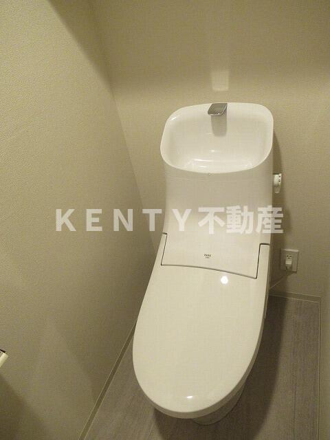トイレ　清潔感のあるトイレです