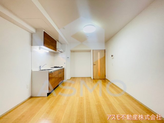 居室・リビング　同マンション別部屋　参考写真