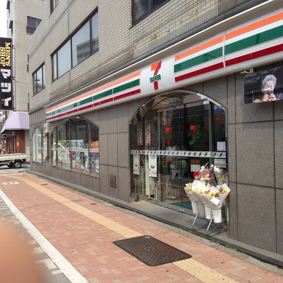 コンビニ　セブンイレブン 池袋3丁目店（コンビニ）まで43m