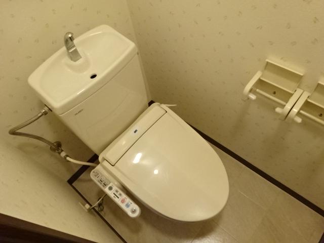 トイレ　シャワー付トイレ