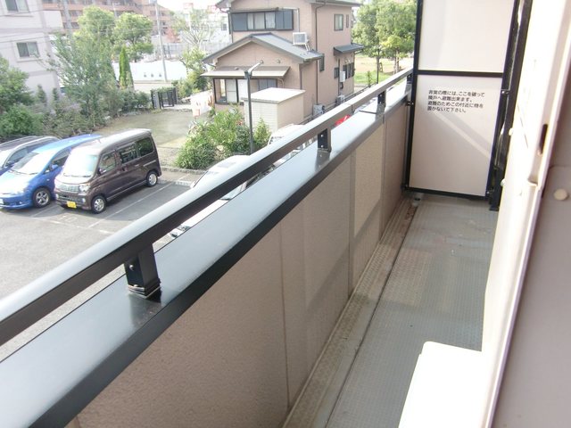 バルコニー　参考写真（同建物別部屋のものです）