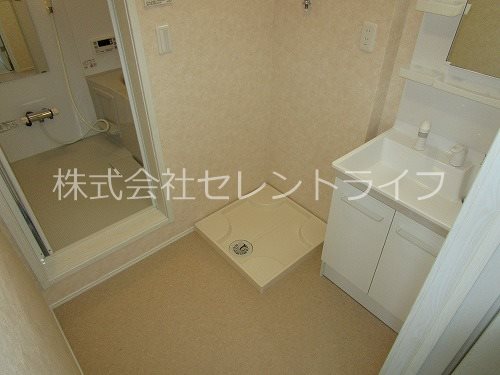 洗面設備　洗面スペース（洗面化粧台・洗濯機置き場）