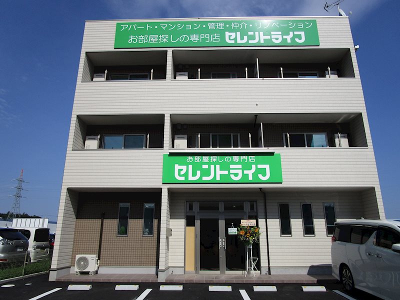 建物外観　西側外観