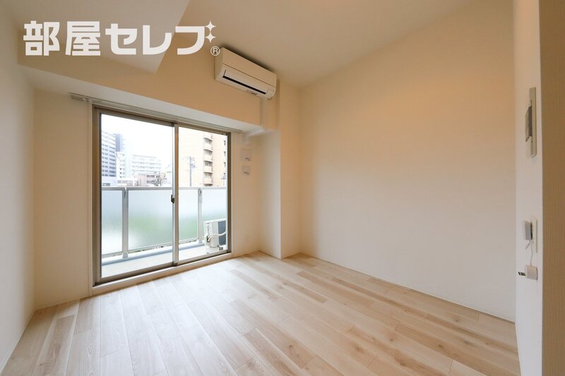 居室・リビング　※反転タイプ写真