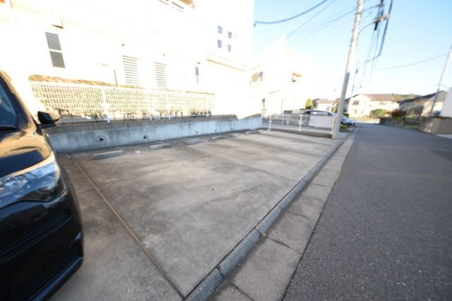 駐車場　★お部屋探しはタウンハウジング高幡不動店まで★