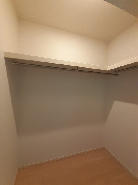 収納　ウォークインクローゼット
