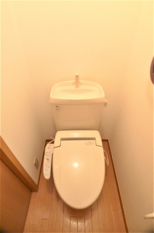 トイレ　※同物件の他号室の写真です