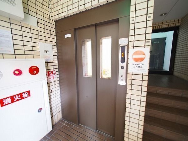 ロビー