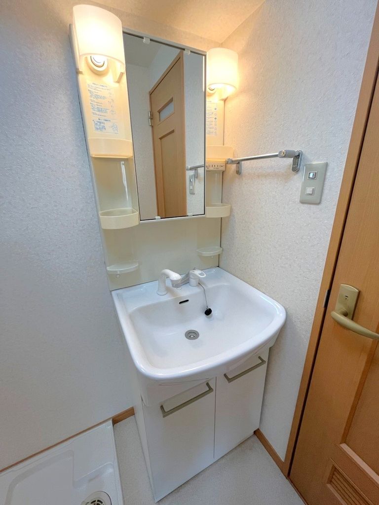 洗面設備　※代表タイプの写真のため実際と異なる場合がございます