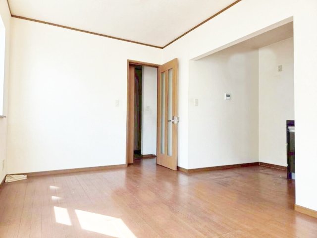 居室・リビング　※清掃中