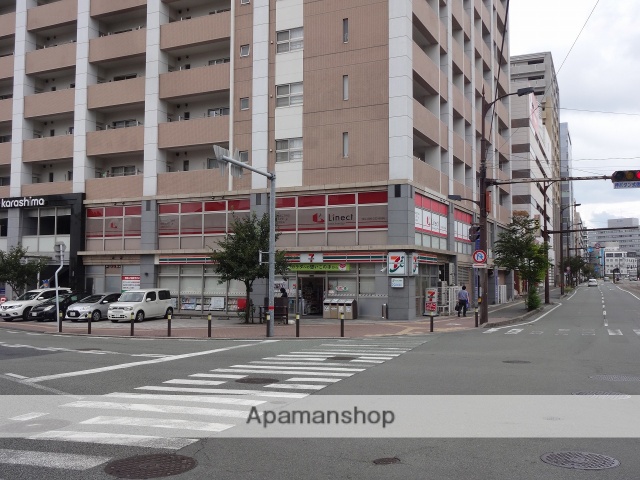 コンビニ　セブンイレブン（コンビニ）まで1886m