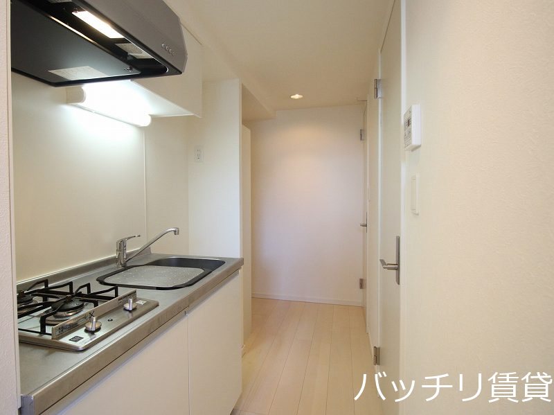 キッチン　同型タイプの為、現状を優先いたします。